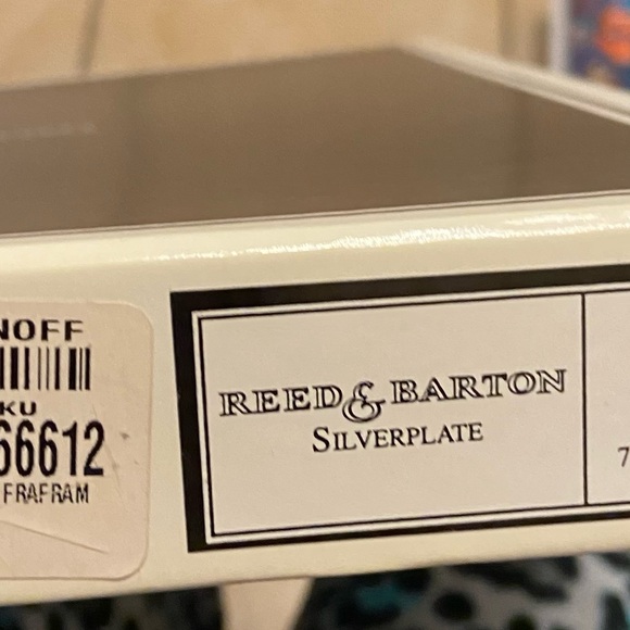 Reed & Barton tarnish free silver 8x10 plated pictures frame NIB - Picture 9 of 12